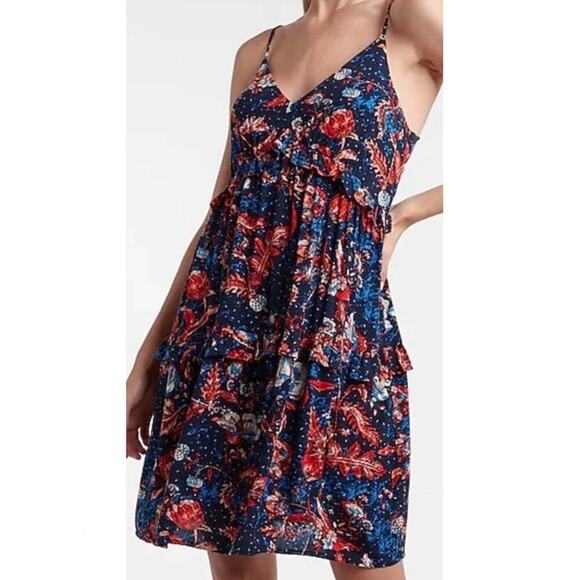 NWT $70 Express Floral Tiered Trapeze Babydoll Dress - Picture 2 of 6